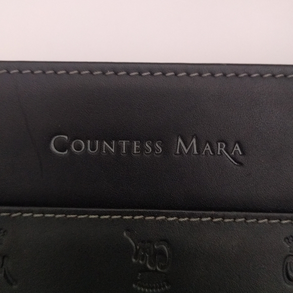 Beautiful wristlet purse by Countess Mara - Picture 2 of 12